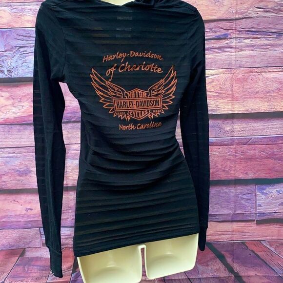 Women’s long sleeve HD tee in size M - Picture 9 of 12